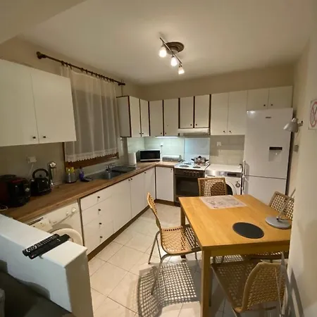 Apartment Ano Poli With Yard